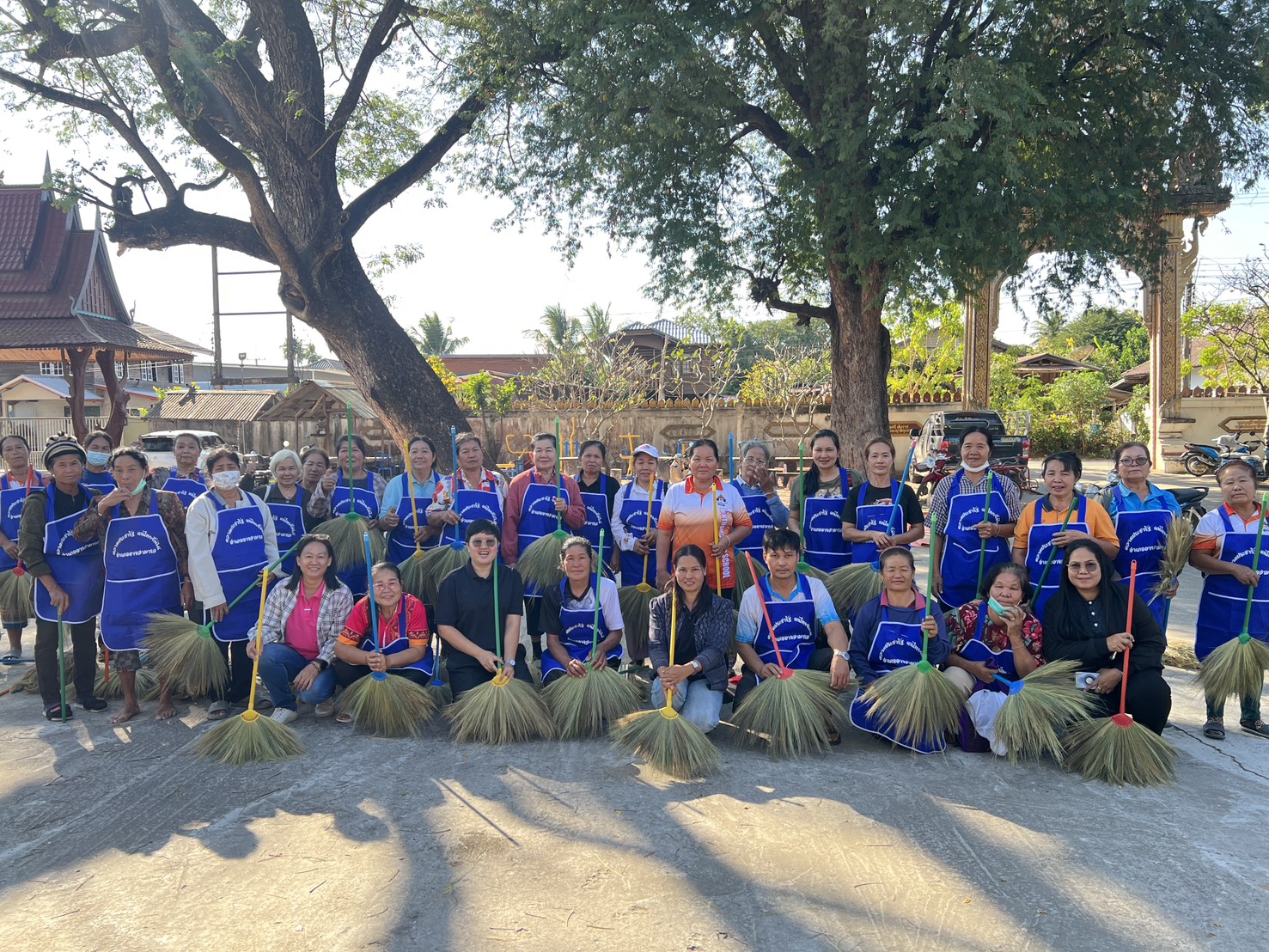 🌻🌻สุขเกินร้อย ที่ พช.101 PLUS 🦐🦐พช.อาจสามารถ จังหวัดร้อยเอ็ด : ลงพื้นที่จัดโครงการสร้างสัมมาชีพชุมชนครัวเรือนที่ได้รับผลกระทบด้านอาชีพและรายได้ 