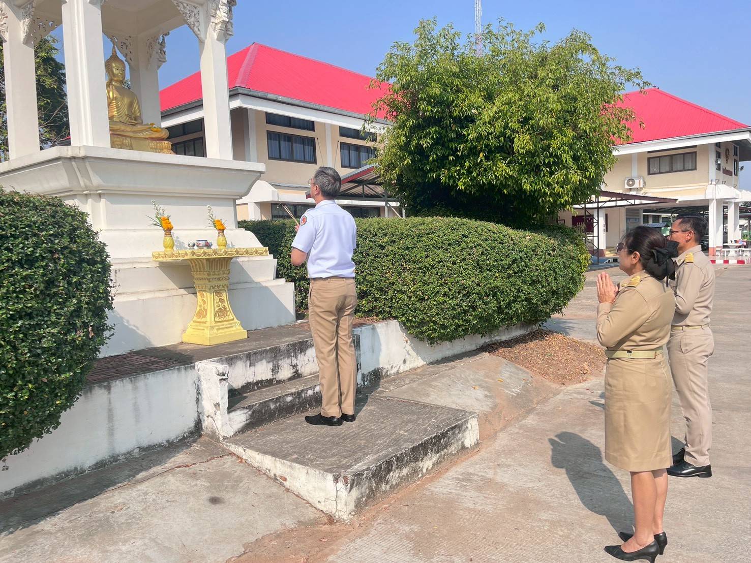 🌻🌻สุขเกินร้อย ที่ พช.101 PLUS 🦐🦐พช.อาจสามารถ จังหวัดร้อยเอ็ด : พิธีเปิดจุดตรวจและการรณรงค์ป้องกัน และลดอุบัติเหตุทางถนนช่วงเทศกาลสงกรานต์ พ.ศ.2569